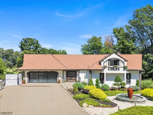 18 Fairview Dr, North Caldwell Boro, NJ 07006