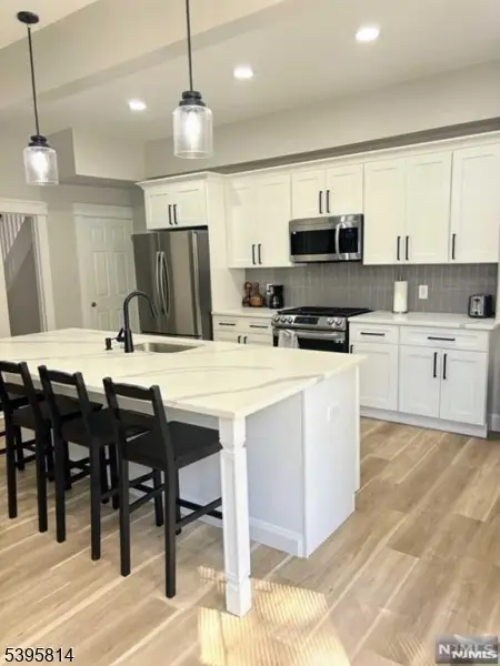 257 Woodlawn Ave, Jersey City, NJ 07305 - Image #2