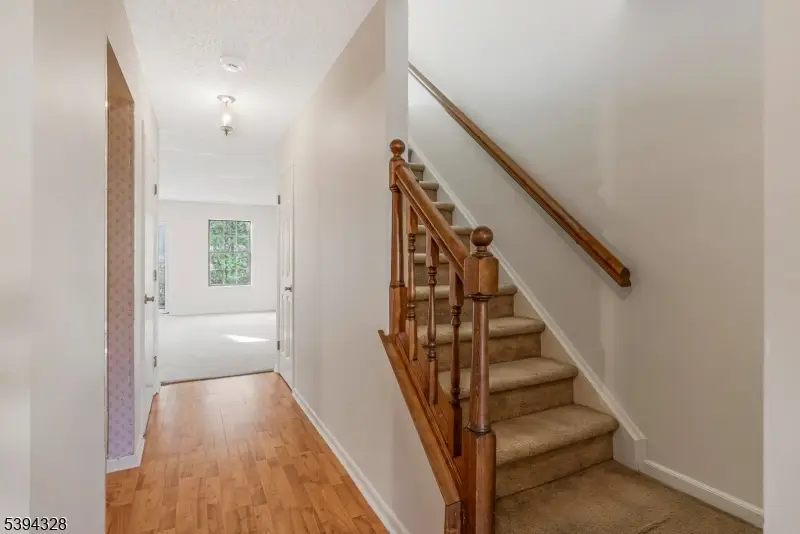 13 Jennifer Ct, Lebanon, NJ 08833 - Image #2