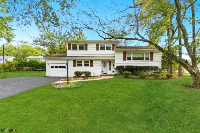2286 Stocker Ln, Scotch Plains, NJ 07076 - Image #1