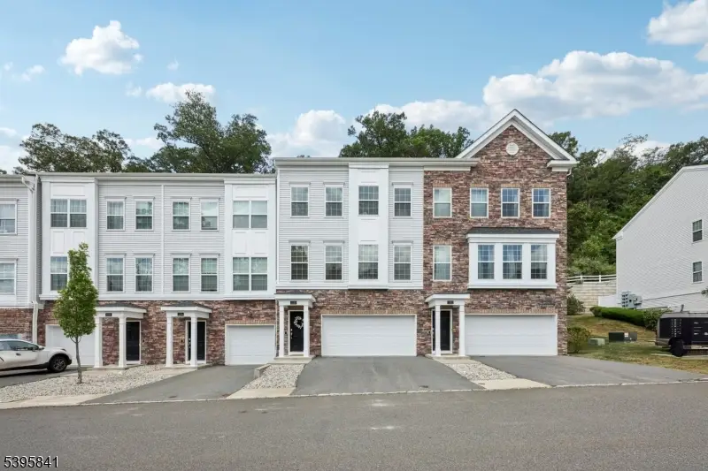 1310 Parkview Ln, White Meadow Lake, NJ 07866 - Image #1