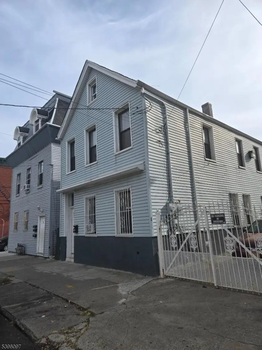 113 2nd St, Elizabethport, NJ 07206 - Image #3