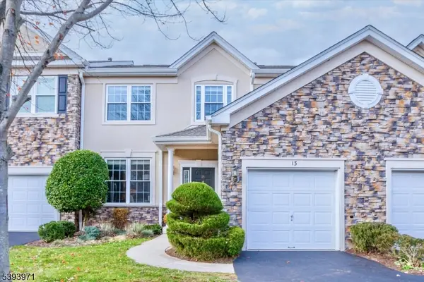 13 Fernwood Ct, Readington Twp., NJ 08889