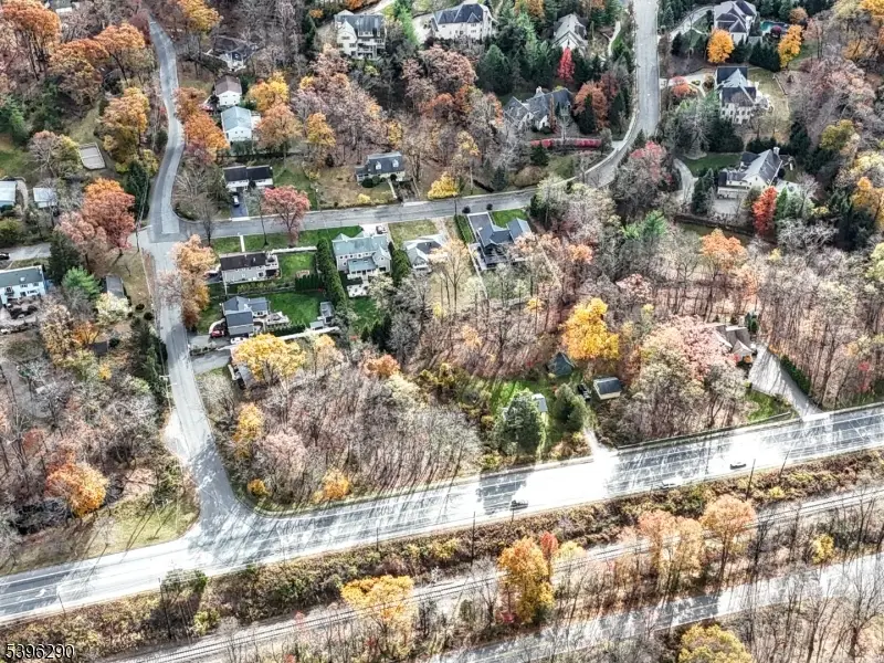 33 White Hall Rd, Towaco, NJ 07082 - Image #2