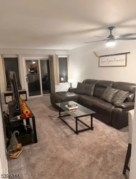 15 Schofield Ct, Oak Ridge, NJ 07438 - Image #3