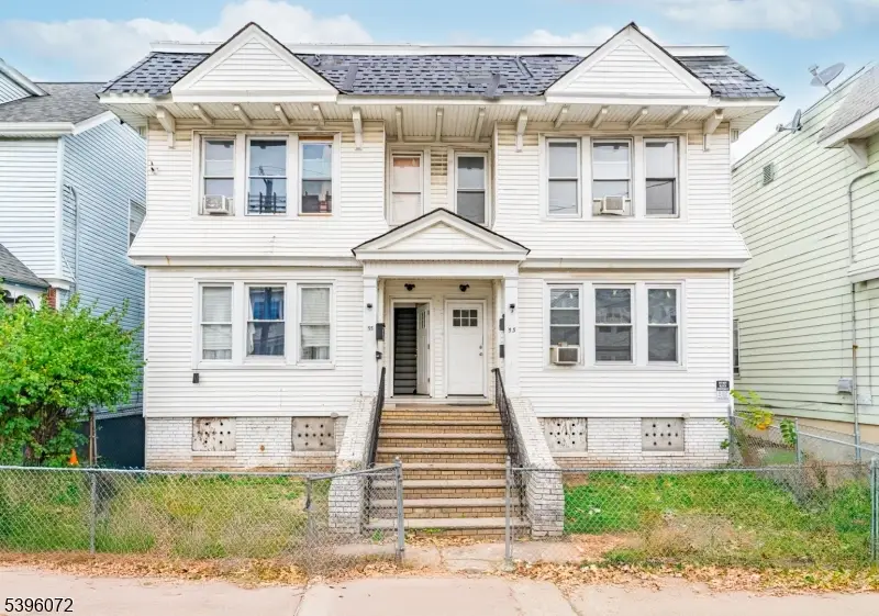 53 Stockman Pl, Irvington, NJ 07111 - Image #2