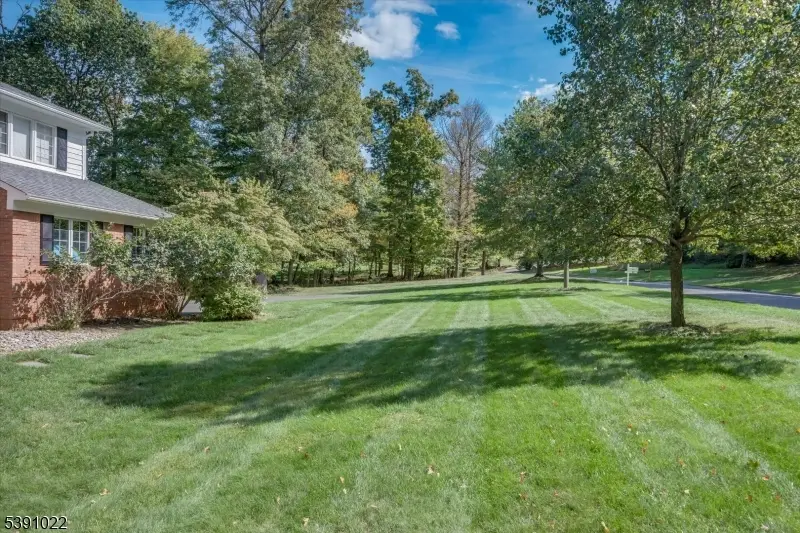57 Christy Dr, Warren, NJ 07059 - Image #3