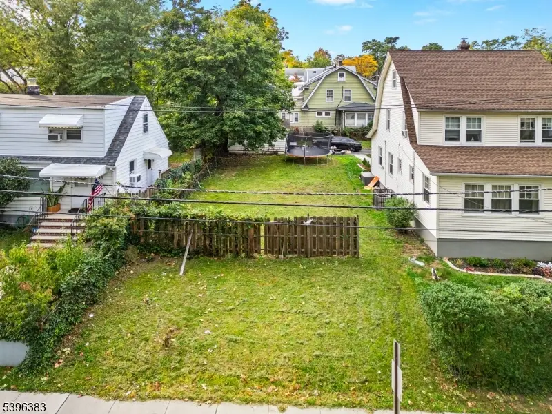 389 Olcott St, Orange, NJ 07050 - Image #2