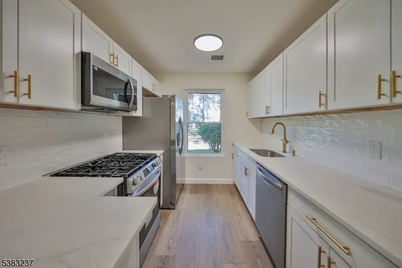 2015 Spruce Hills Dr, Glen Gardner, NJ 08826 - Image #2