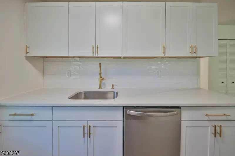 2015 Spruce Hills Dr, Glen Gardner, NJ 08826 - Image #3