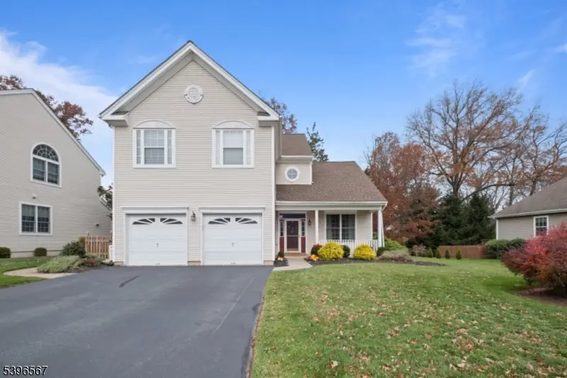 9 Captains Woods Rd, White House Station, NJ 08889 - Image #2