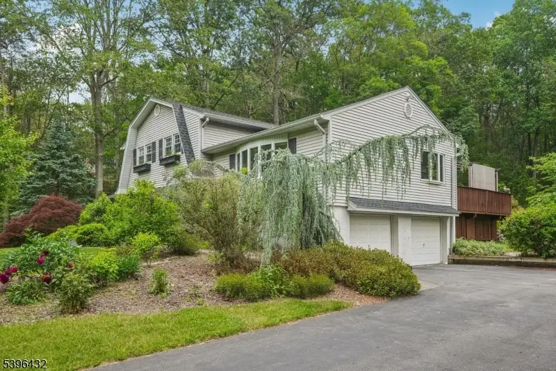 130 Edward Dr, Ringwood, NJ 07456 - Image #3