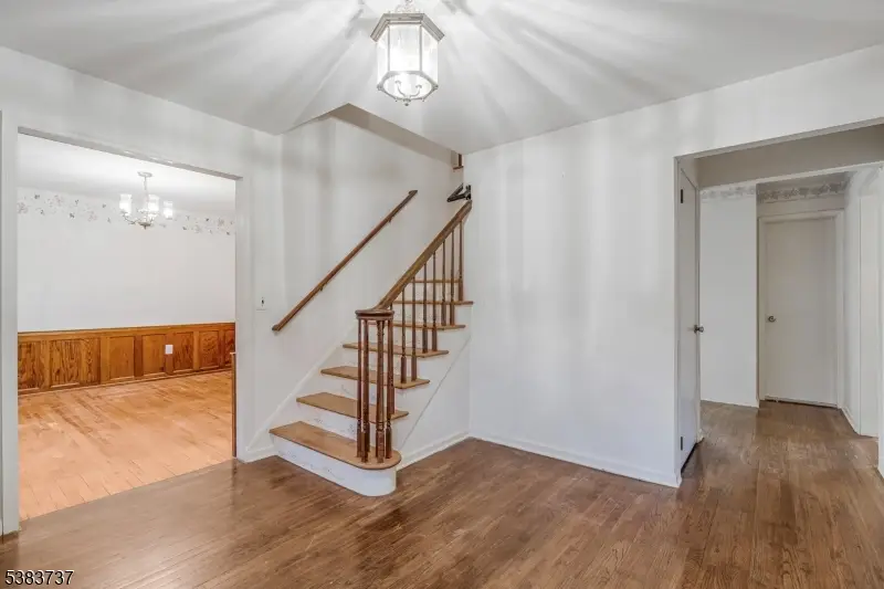 20 Longhill Rd, Randolph, NJ 07869 - Image #3