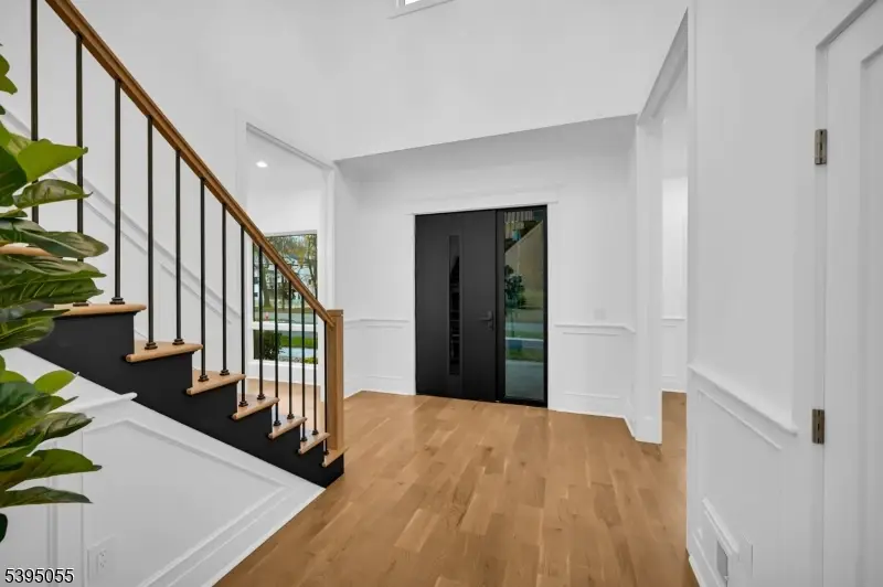 22 Brookside Pl, Livingston, NJ 07039 - Image #2