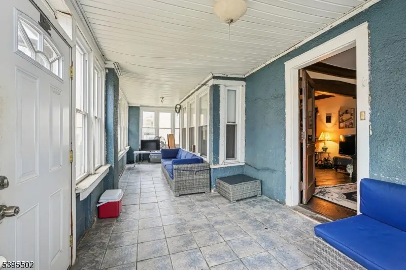 77 Shephard Ave, Newark, NJ 07112 - Image #2