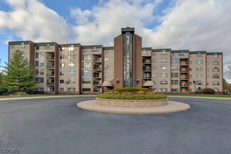 1360 Hamburg Tpke #104, Wayne, NJ 07470 - Image #1