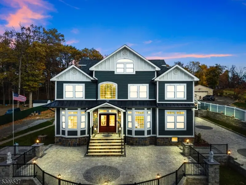 45 Dietrich Ln, North Haledon, NJ 07508 - Image #1