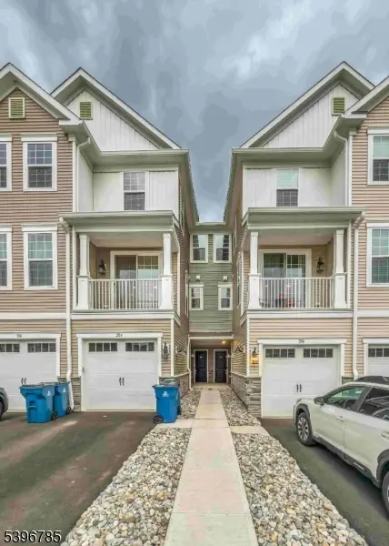 204 Honeysuckle Ln, Warren, NJ 07059 - Image #3