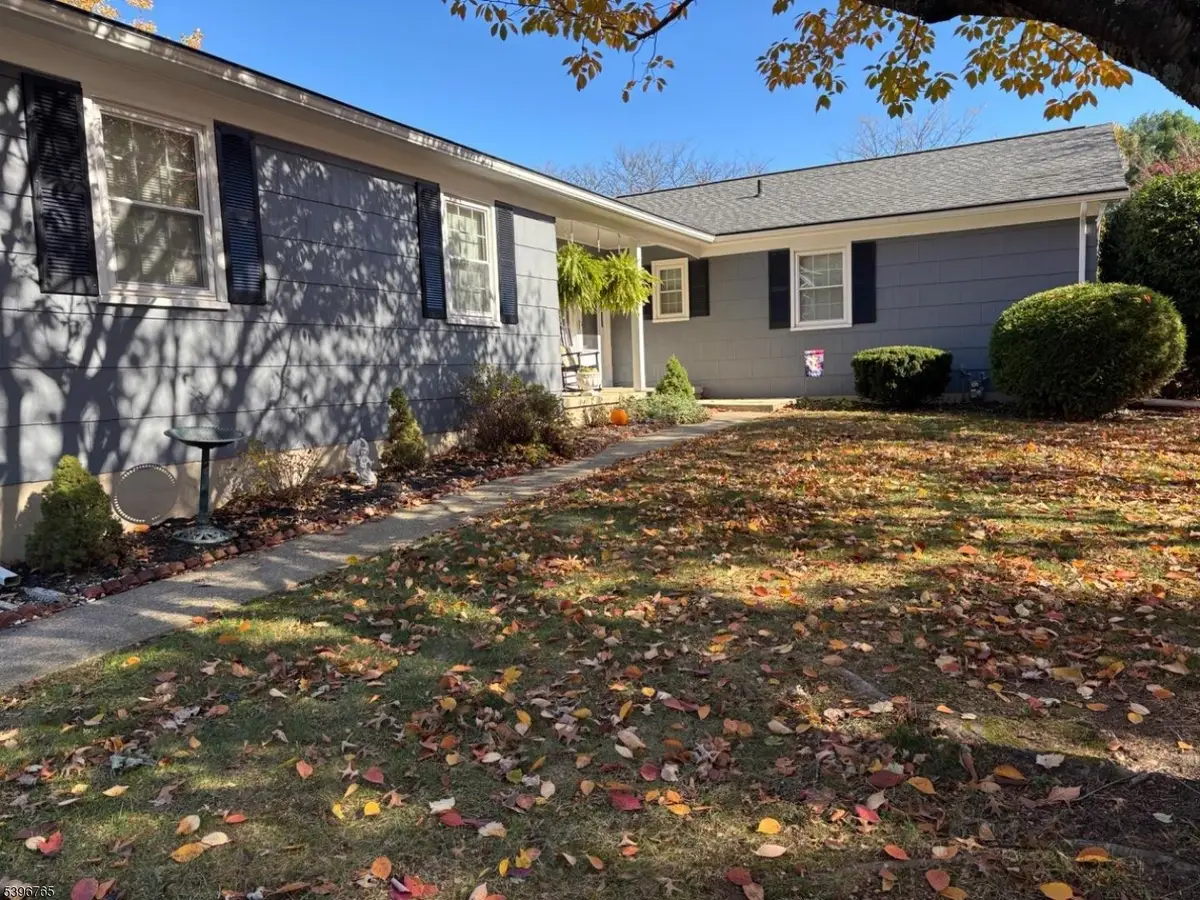 19 Hillcrest Ln, High Bridge, NJ 08829 - Image #1