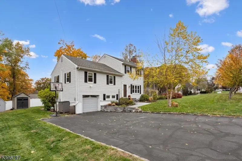 54 Locust Dr, Hanover, NJ 07927 - Image #3
