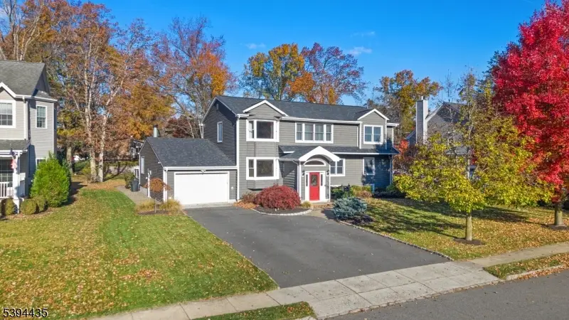 77 Rockwood Rd, Florham Park, NJ 07932 - Image #2