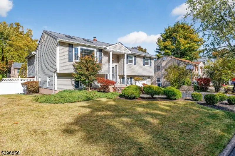 411 Poplar Ave, Pompton Lakes, NJ 07442 - Image #1