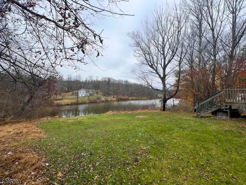 301 Lakewood Ter, Hampton Township, NJ 07822 - Image #2