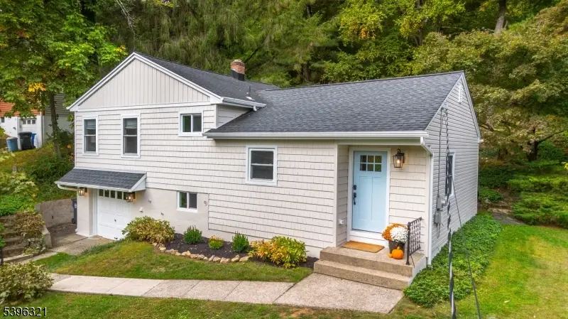 16 Dellwood Ave, Morris, NJ 07960 - Image #1