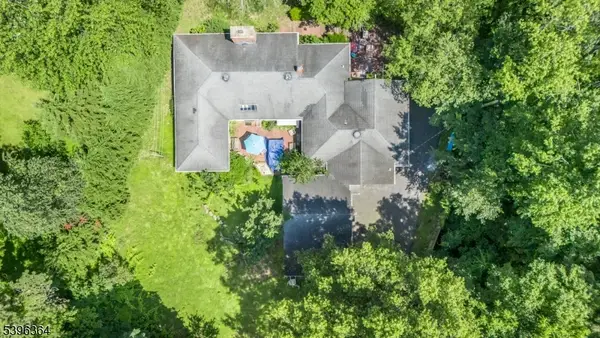 3 Woodland Rd, Chatham Twp., NJ 07928