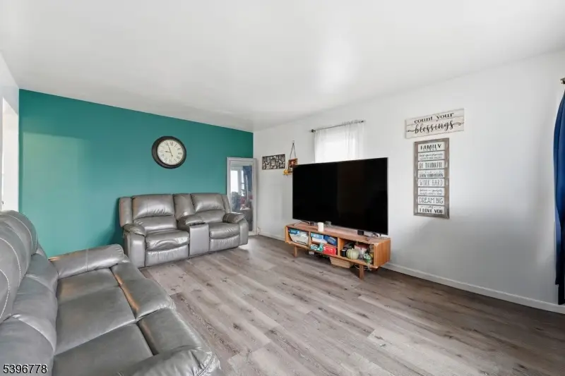 721 E Curtis St, Linden, NJ 07036 - Image #3