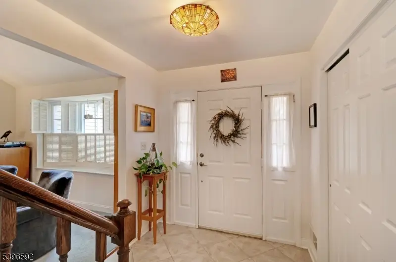 54 Canterbury Rd, Chatham Township, NJ 07928 - Image #2