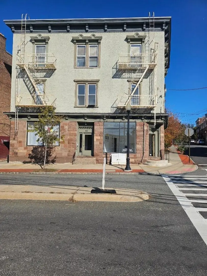 41 Glenridge Ave #2L, Montclair, NJ 07042 - Image #1