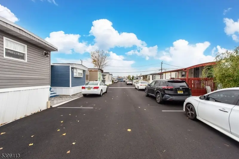 39 Helen Drive, Moonachie, NJ 07074 - Image #2