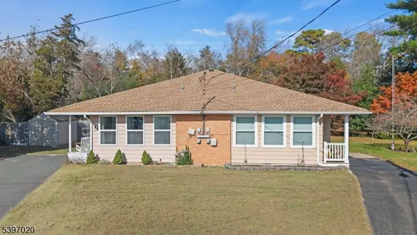 28 Saint Moritz Pl, Toms River Township, NJ 08753