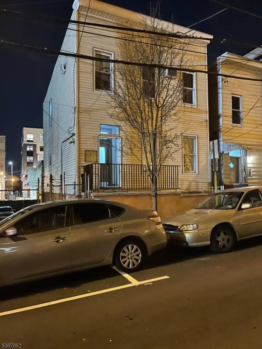 111 34th St, Union City, NJ 07087 - Image #1