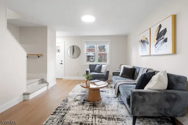 13 Melmore Gdns, East Orange City, NJ 07017