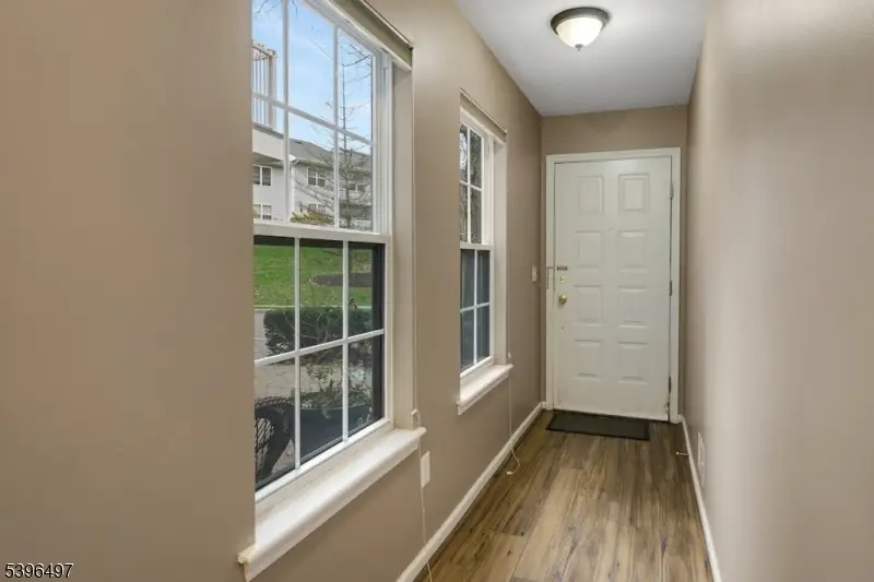 3203 Scenic Ct, Denville, NJ 07834 - Image #2