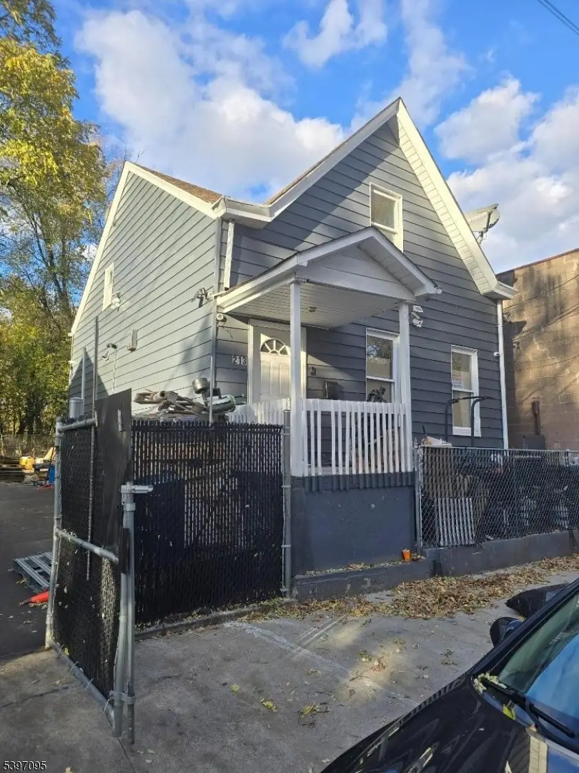 213 N 1st St, Paterson, NJ 07522 - Image #1