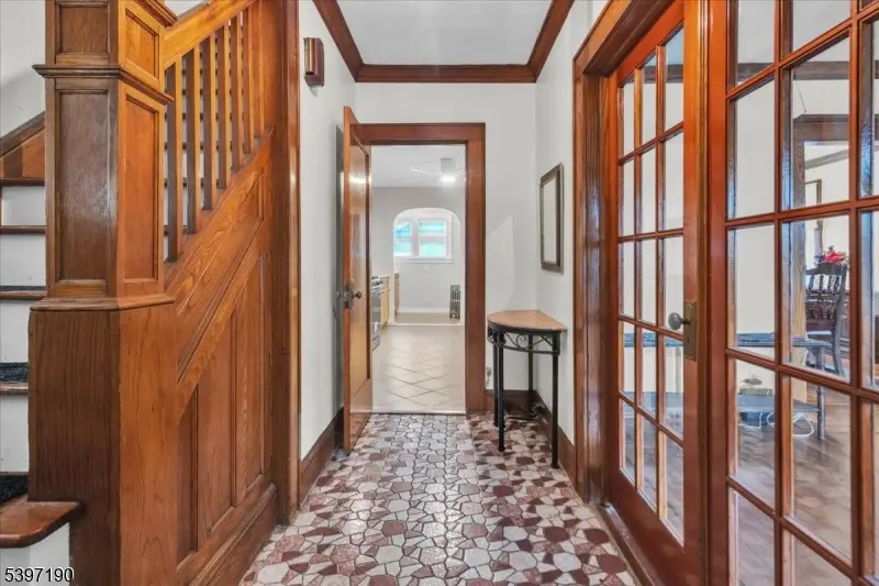 90 Mountain View Pl, Newark, NJ 07106 - Image #2