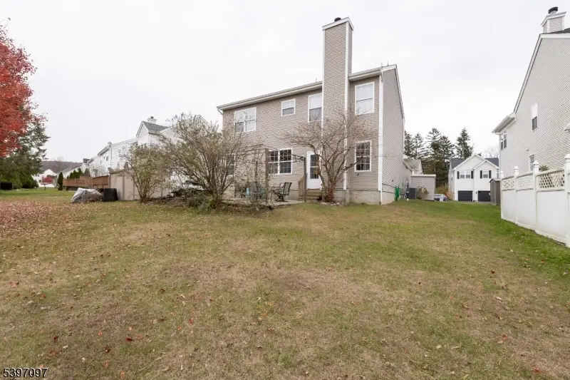 55 Saxton Dr, Hackettstown, NJ 07840 - Image #2