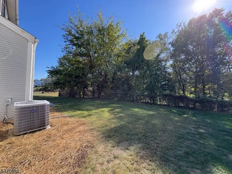 46 Strawberry Hill Rd, Branchburg, NJ 08876 - Image #3