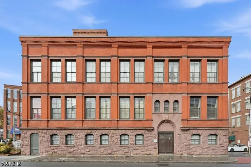 19 Market St #205, Paterson, NJ 07501 - Image #1