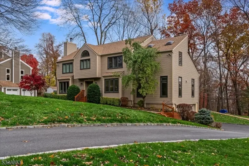 11 Laurel St, Morris Plains, NJ 07950 - Image #2