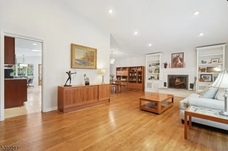 86 Orion Rd, Berkeley Heights, NJ 07922 - Image #2