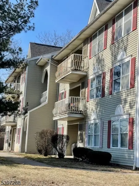 539 Union Ave #11, Irvington, NJ 07111 - Image #2