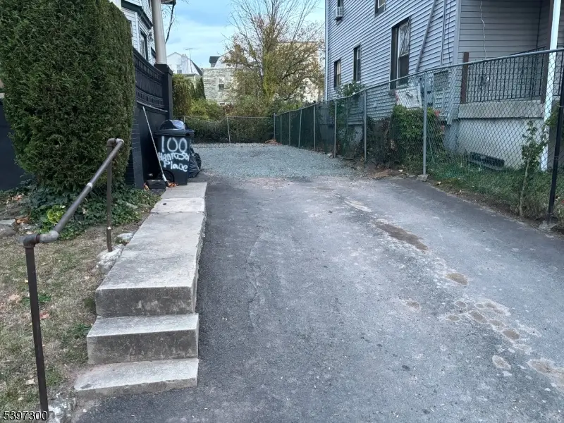 100 Harrison Pl #3, Irvington, NJ 07111 - Image #2