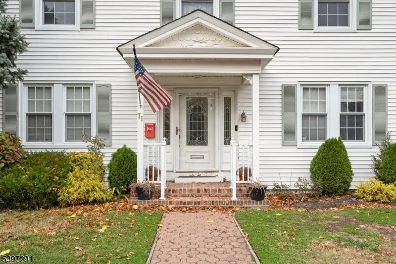 71 Georgian Ct, Hillside, NJ 07205 - Image #2