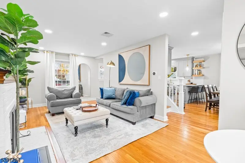 28 Blackburne Ter, West Orange, NJ 07052 - Image #2