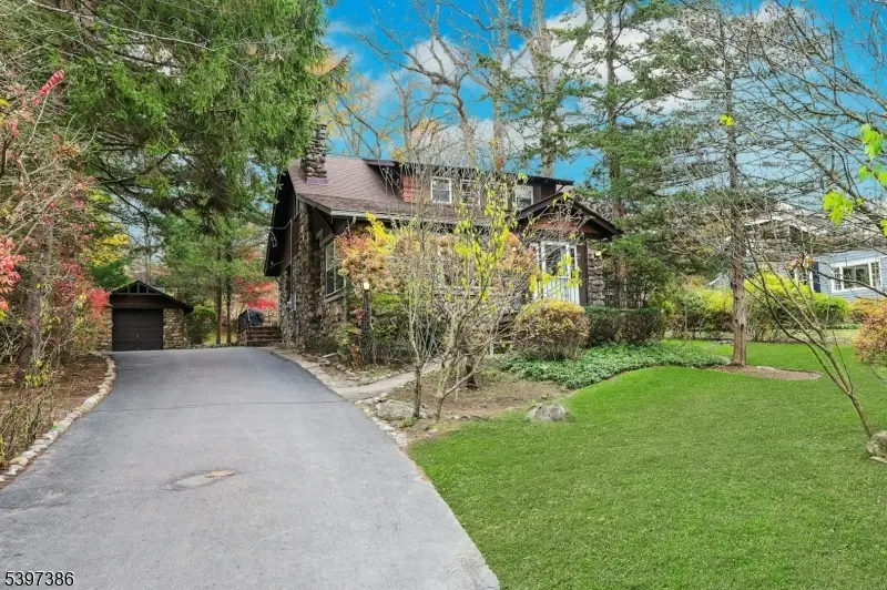 99 Armour Rd, Mahwah, NJ 07430 - #2