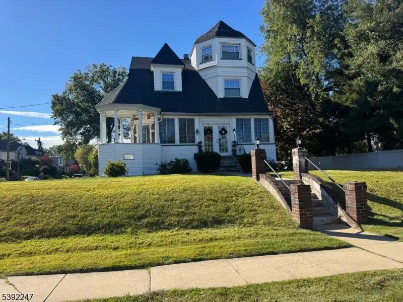 416 Center St, Garwood, NJ 07027 - Image #1